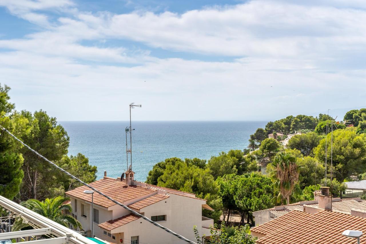 Beach Front Retro Hideaway In Salou Exterior foto